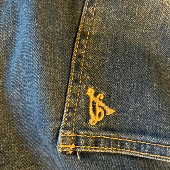 Women’s V.I.P. Jeans New W Tags Size 16 W Destructed Rolled Hem - Picture 6 of 12